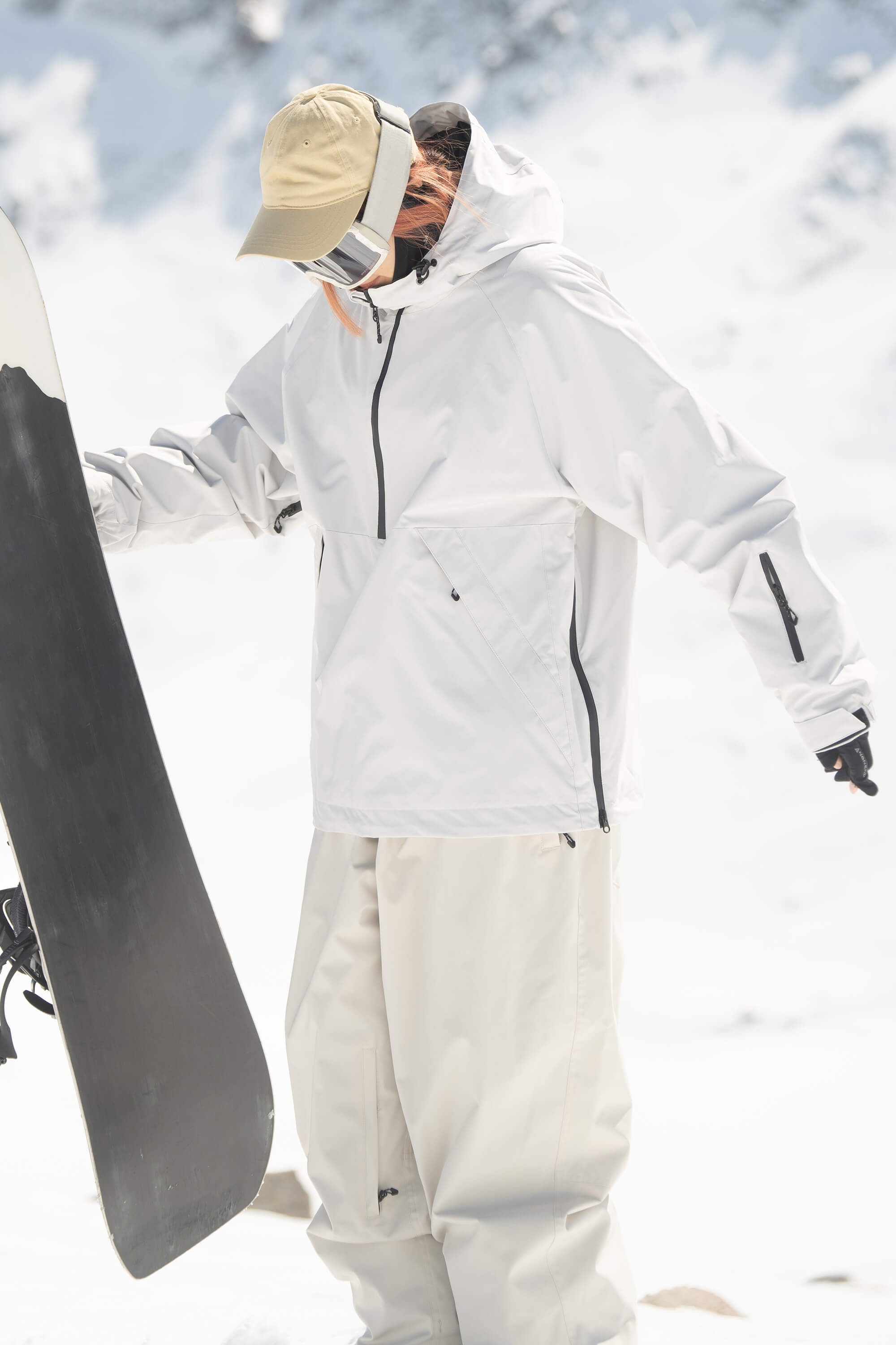 Women's Light Grey Minimalist Half-Zip Waterproof Insulated Snow Anorak